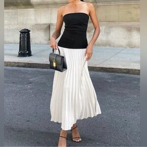 Commense strapless maxi dress gown, pleated skirt color block large black white